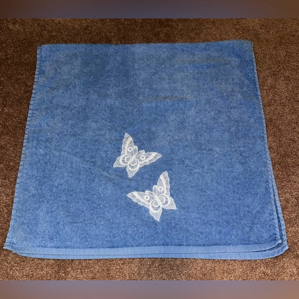 Vintage Butterfly Towel✨